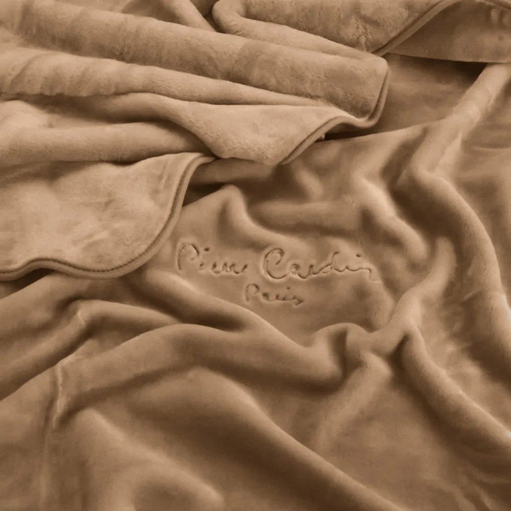 Nancy Blanket - RicahBlanketPierre Cardin