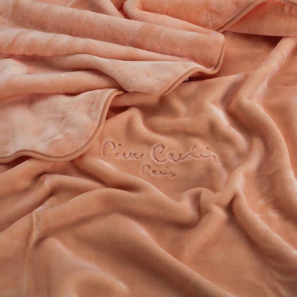 Nancy Blanket - RicahBlanketPierre Cardin
