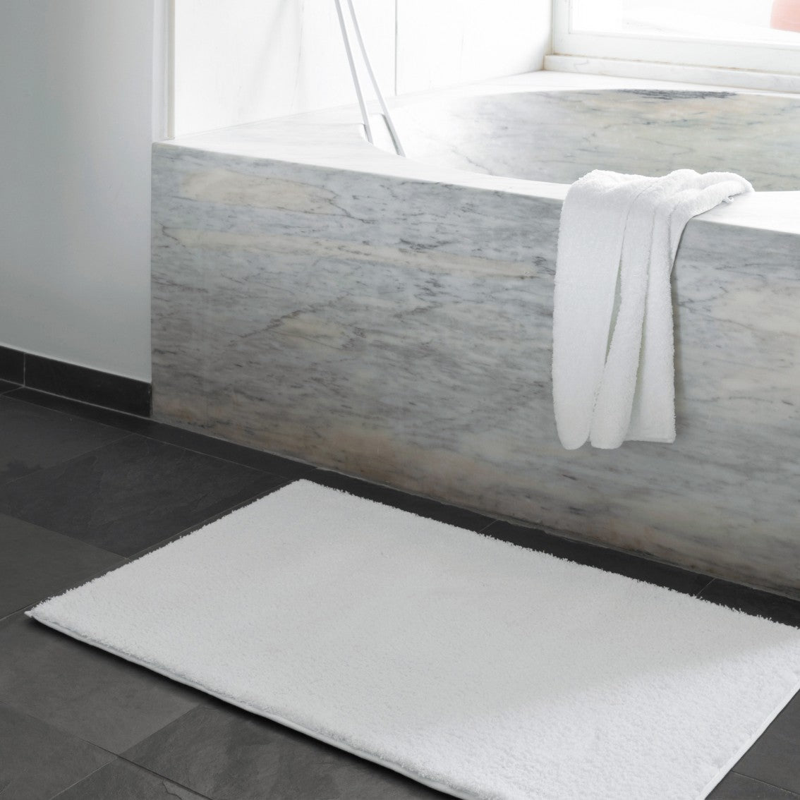 Plain Egoist Rug - RicahBath rugGRACCIOZA