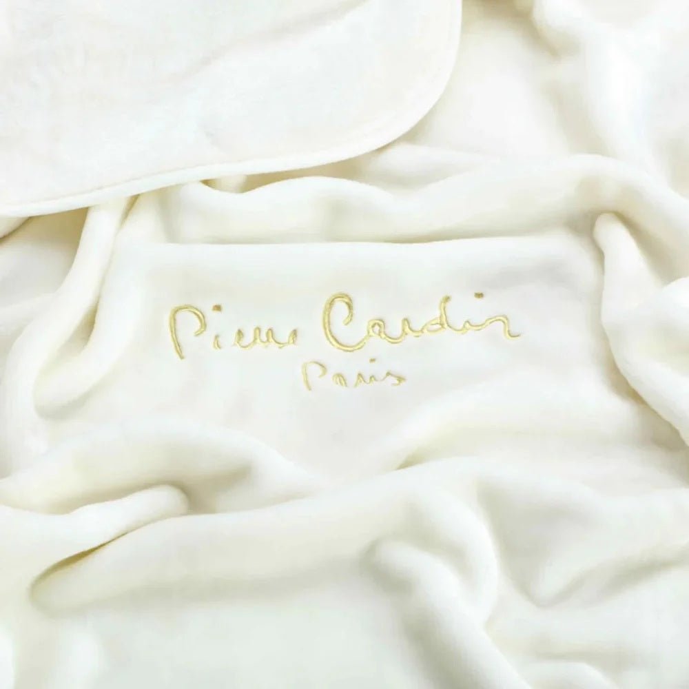 Nancy Blanket - RicahBlanketPierre Cardin
