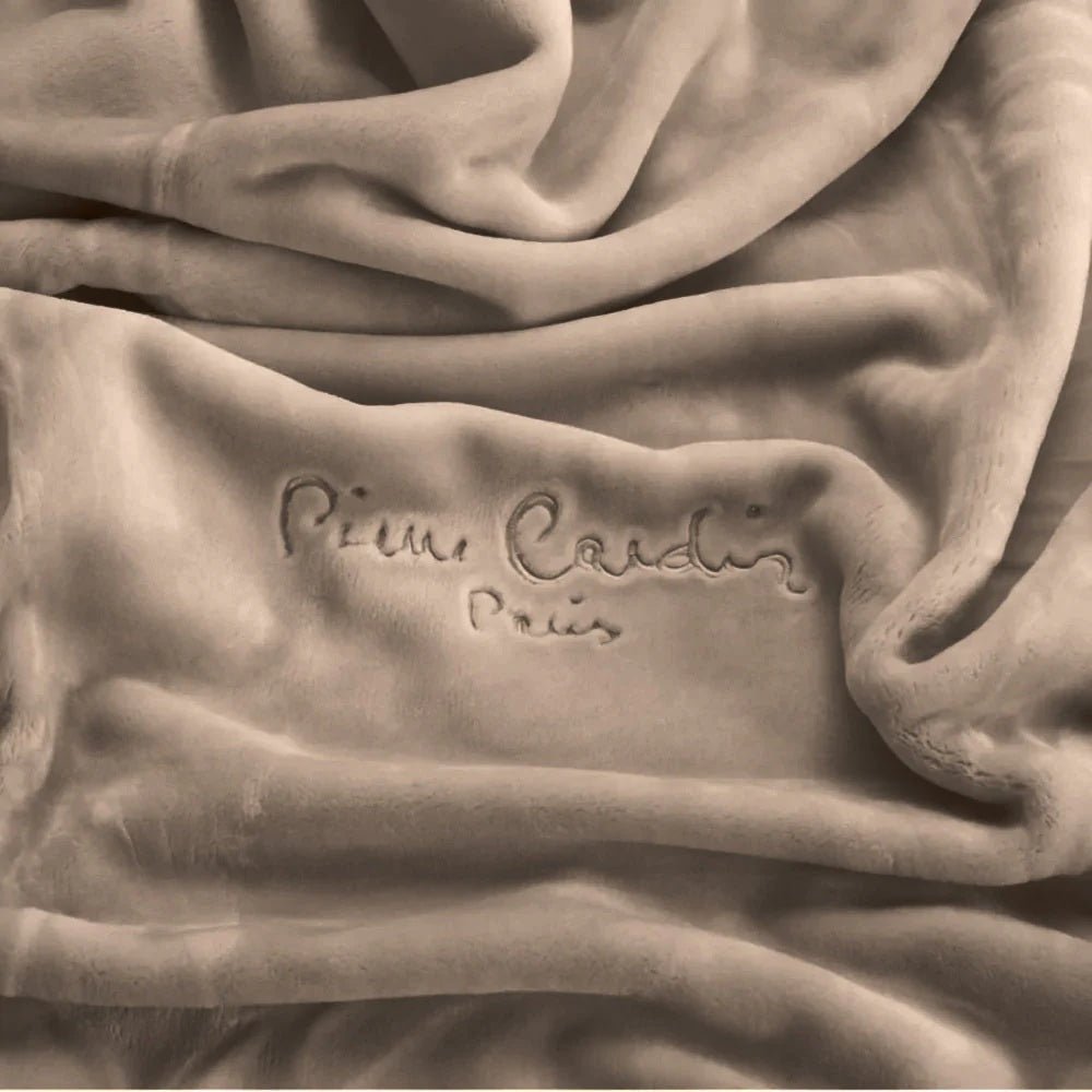 Nancy Blanket - RicahBlanketPierre Cardin